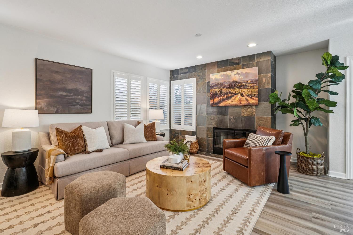 Detail Gallery Image 3 of 49 For 1125 Broadway Unkn, Sonoma,  CA 95476 - 3 Beds | 2/1 Baths