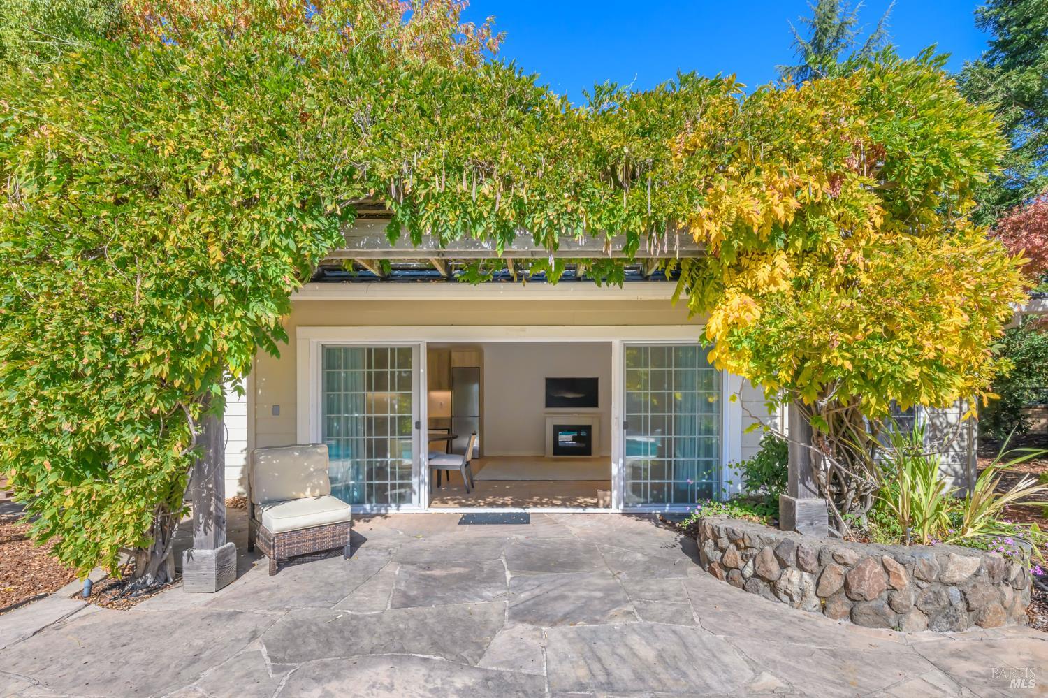 Detail Gallery Image 50 of 74 For 10 Chamberlain Ave, Novato,  CA 94947 - 5 Beds | 3/1 Baths