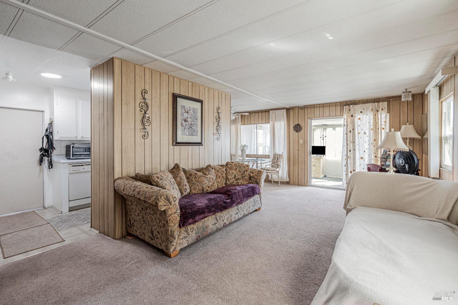 Detail Gallery Image 9 of 37 For 300 E H St 225, Benicia,  CA 94510 - 2 Beds | 1 Baths