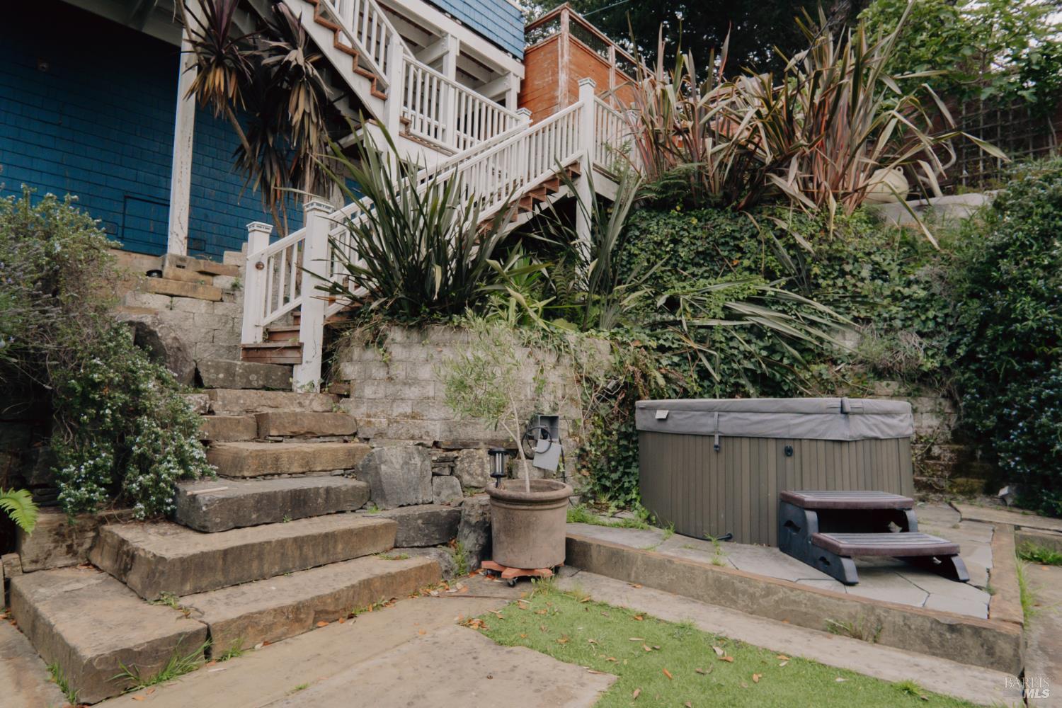 Detail Gallery Image 58 of 64 For 541 Redwood Rd, Whitethorn,  CA 95589 - 3 Beds | 2 Baths