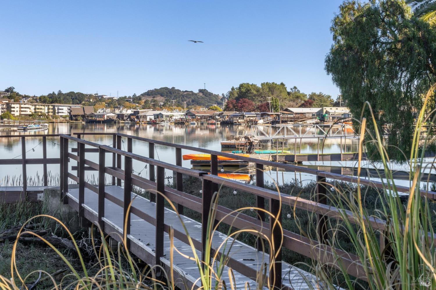 Detail Gallery Image 25 of 27 For 505 Larkspur Plaza Dr #9,  Larkspur,  CA 94939 - 2 Beds | 1 Baths