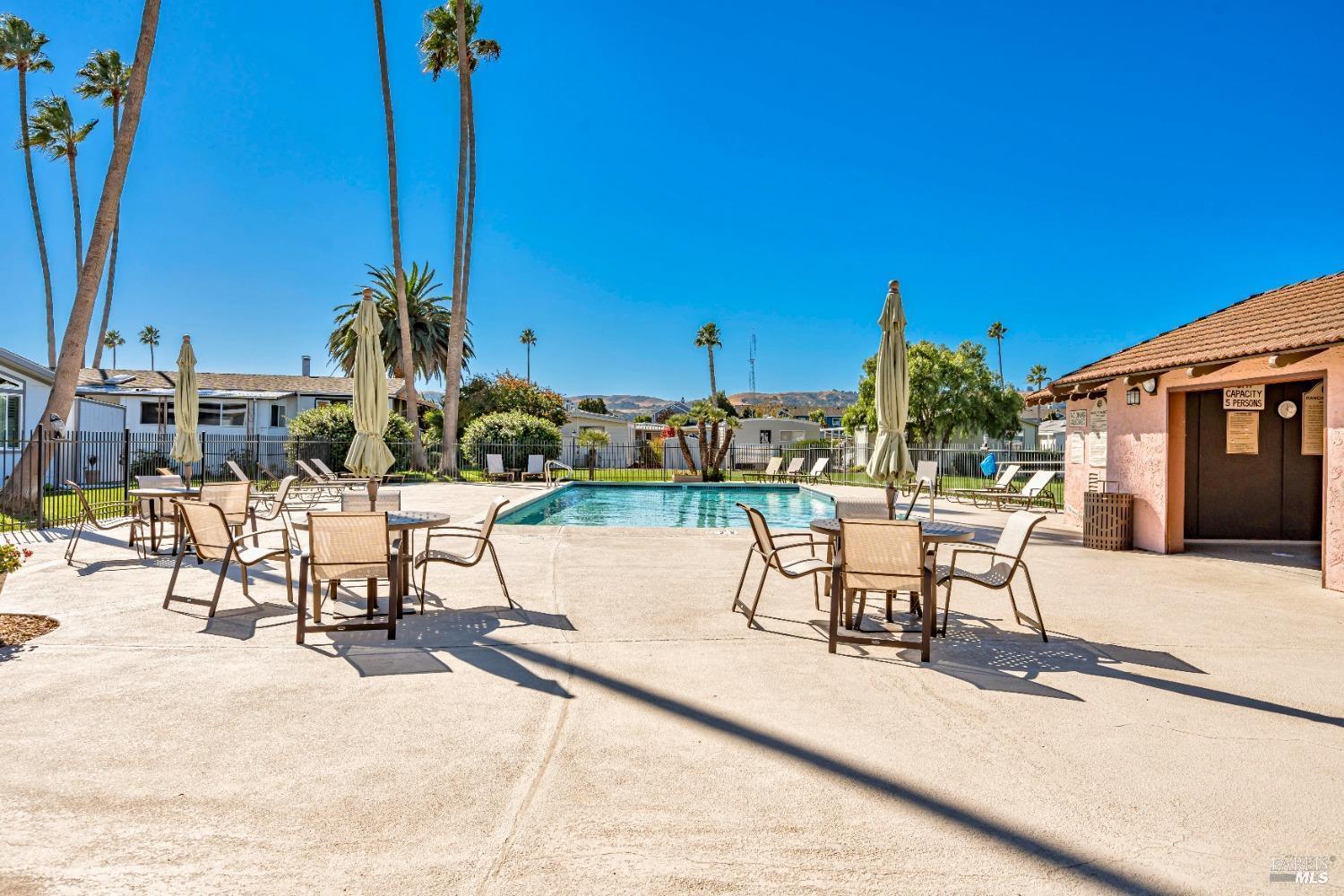 Detail Gallery Image 33 of 37 For 300 E H St 225, Benicia,  CA 94510 - 2 Beds | 1 Baths