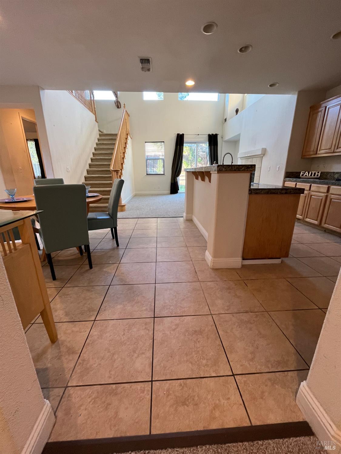 Detail Gallery Image 6 of 43 For 2472 Shorey Way, Fairfield,  CA 94533 - 4 Beds | 3 Baths