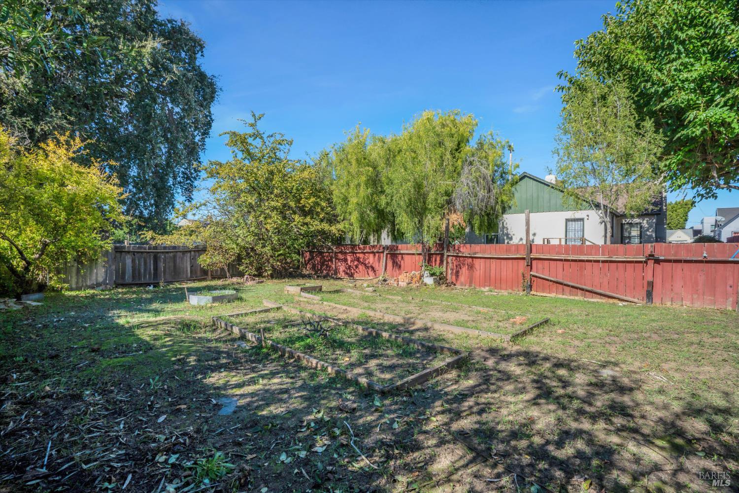 Detail Gallery Image 27 of 34 For 323 Hampshire St, Vallejo,  CA 94590 - 2 Beds | 1 Baths