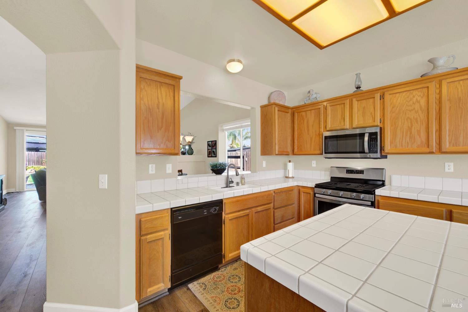 Detail Gallery Image 36 of 73 For 800 Alexander Dr, Dixon,  CA 95620 - 3 Beds | 2 Baths