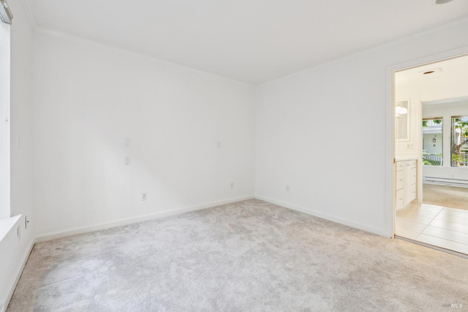 Detail Gallery Image 19 of 27 For 505 Larkspur Plaza Dr #9,  Larkspur,  CA 94939 - 2 Beds | 1 Baths