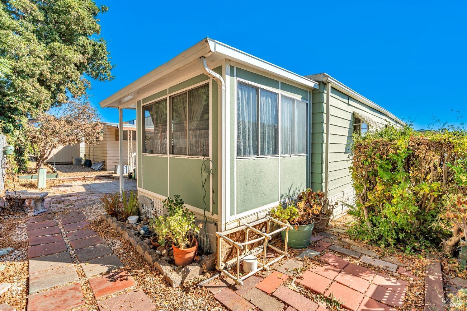 Detail Gallery Image 30 of 37 For 300 E H St 225, Benicia,  CA 94510 - 2 Beds | 1 Baths