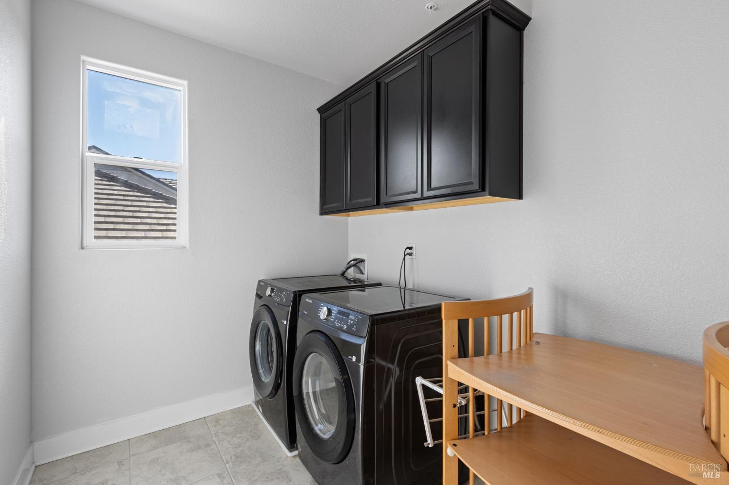 Detail Gallery Image 13 of 27 For 845 Cosmos Dr, Vacaville,  CA 95687 - 4 Beds | 3 Baths