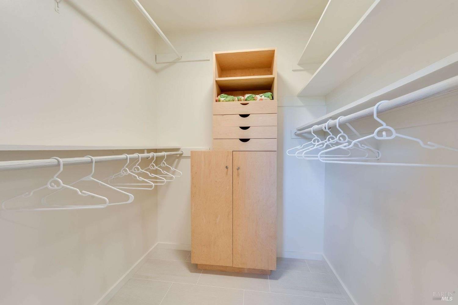 Detail Gallery Image 20 of 34 For 43 Marin Ave, Sausalito,  CA 94965 - 3 Beds | 2/1 Baths