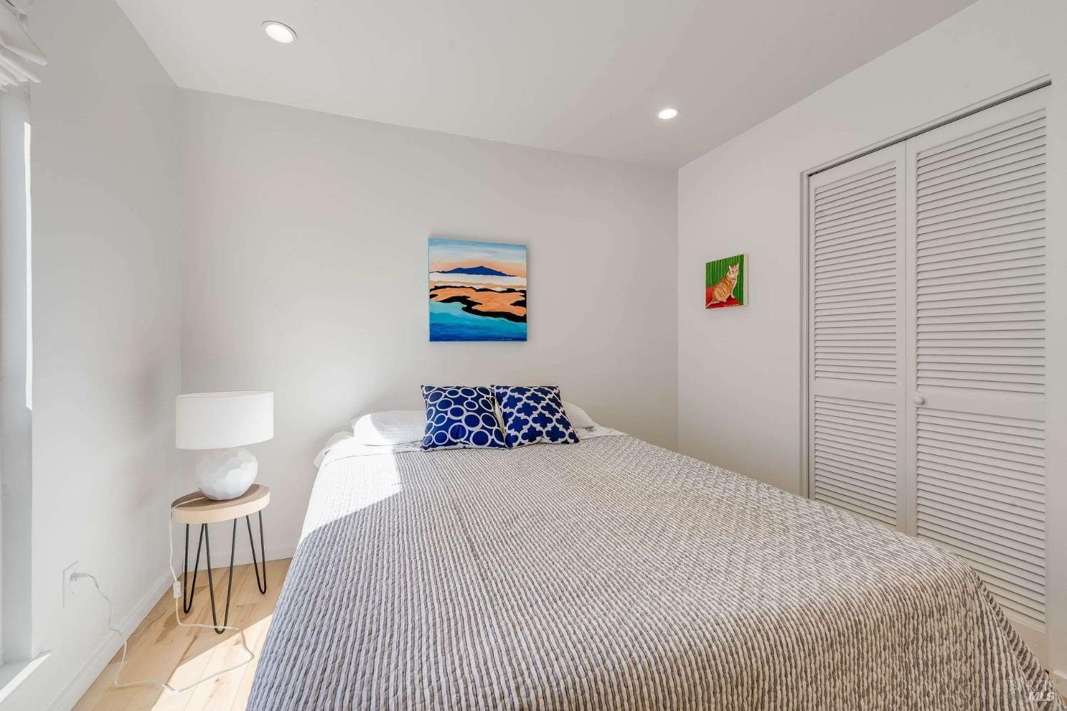 Detail Gallery Image 23 of 34 For 43 Marin Ave, Sausalito,  CA 94965 - 3 Beds | 2/1 Baths