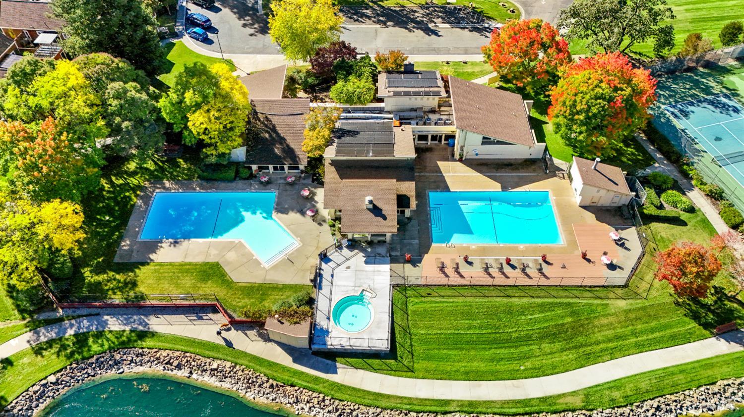 Detail Gallery Image 45 of 53 For 3315 Yulupa Ave, Santa Rosa,  CA 95405 - 3 Beds | 2 Baths