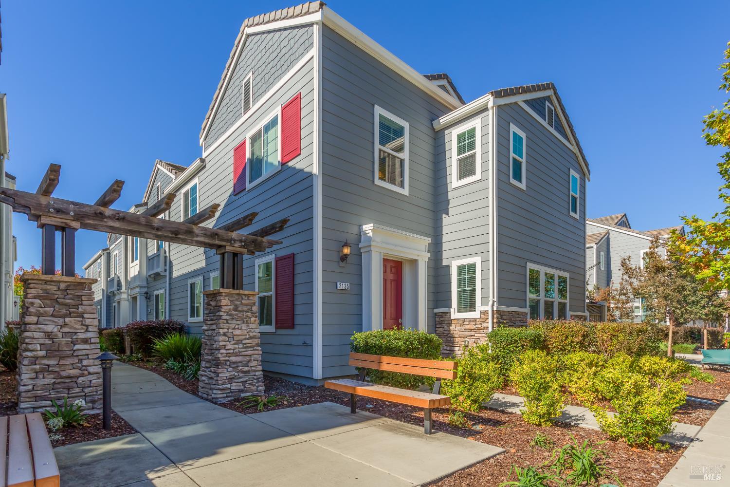 Detail Gallery Image 9 of 21 For 2135 Eva St, Napa,  CA 94559 - 3 Beds | 2/1 Baths