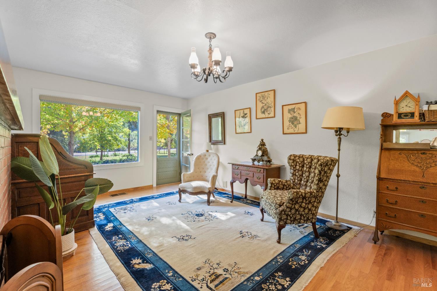 Detail Gallery Image 13 of 40 For 7420 Eastside Potter Valley Rd, Ukiah,  CA 95482 - 3 Beds | 2 Baths