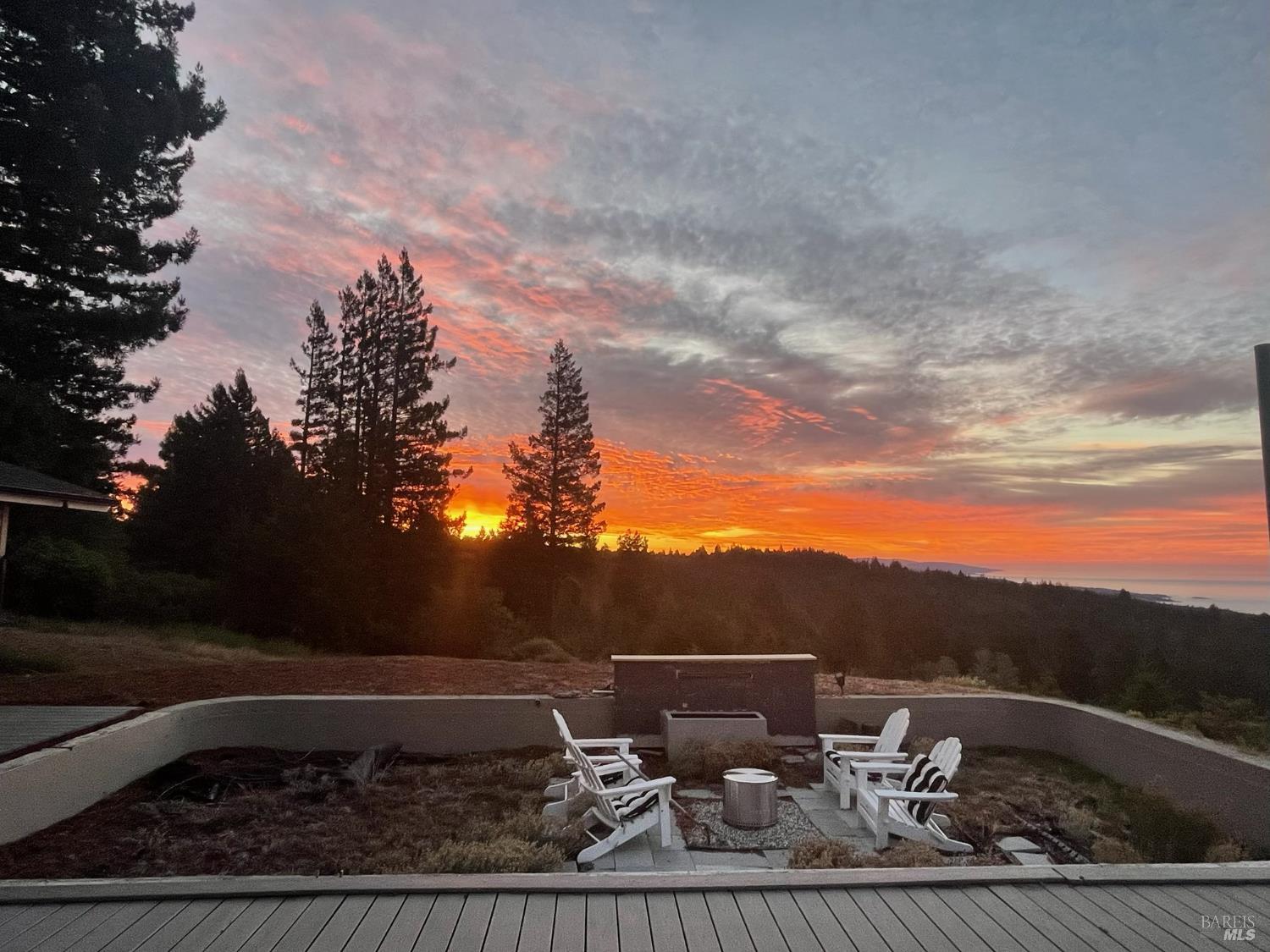 Detail Gallery Image 45 of 49 For 44801 Fish Rock Rd, Gualala,  CA 95445 - 3 Beds | 3 Baths