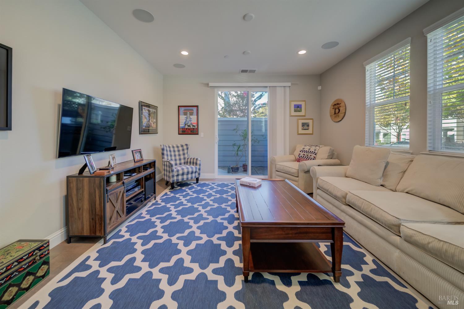 Detail Gallery Image 5 of 21 For 2135 Eva St, Napa,  CA 94559 - 3 Beds | 2/1 Baths