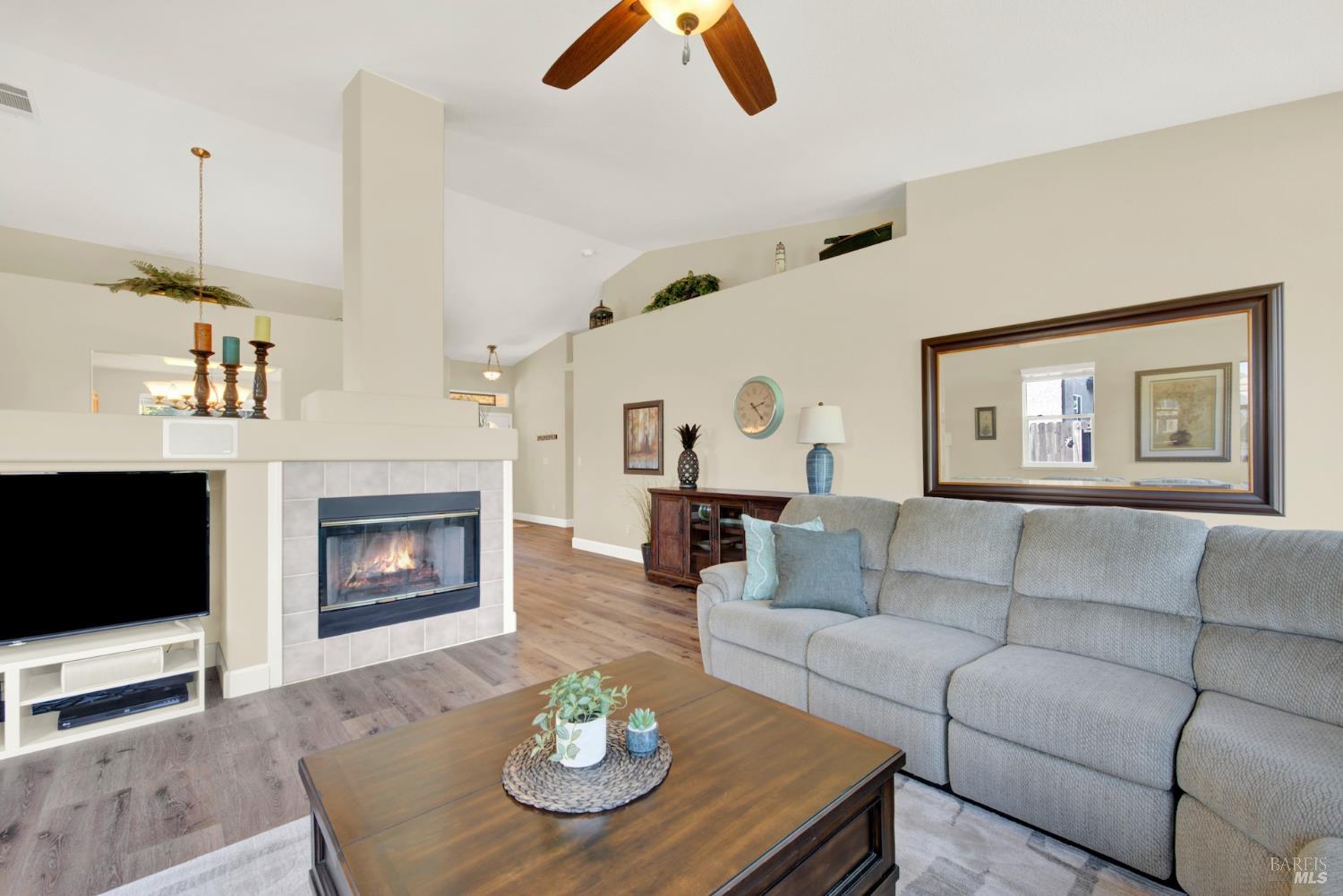 Detail Gallery Image 28 of 73 For 800 Alexander Dr, Dixon,  CA 95620 - 3 Beds | 2 Baths