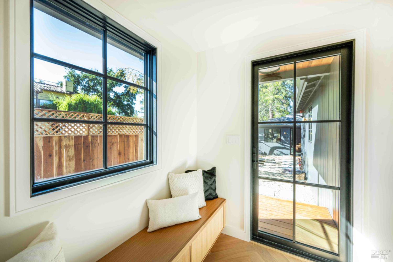 Detail Gallery Image 24 of 36 For 851 Second St, Sonoma,  CA 95476 - 4 Beds | 3 Baths