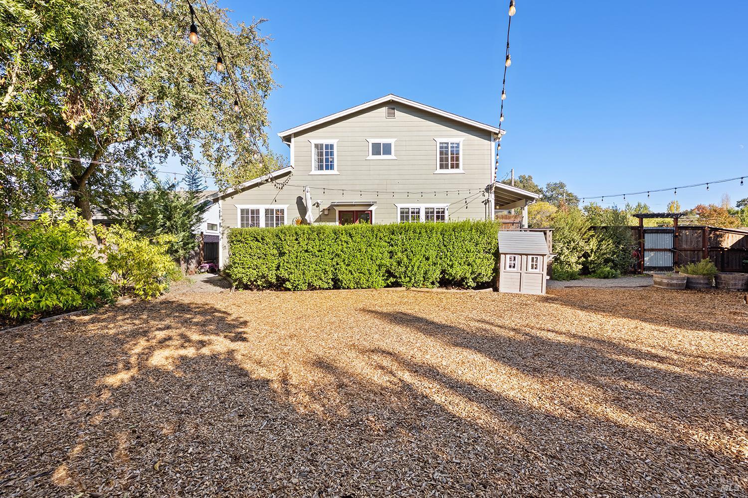 Detail Gallery Image 33 of 39 For 2595 Hardies Ln, Santa Rosa,  CA 95403 - 3 Beds | 2/1 Baths
