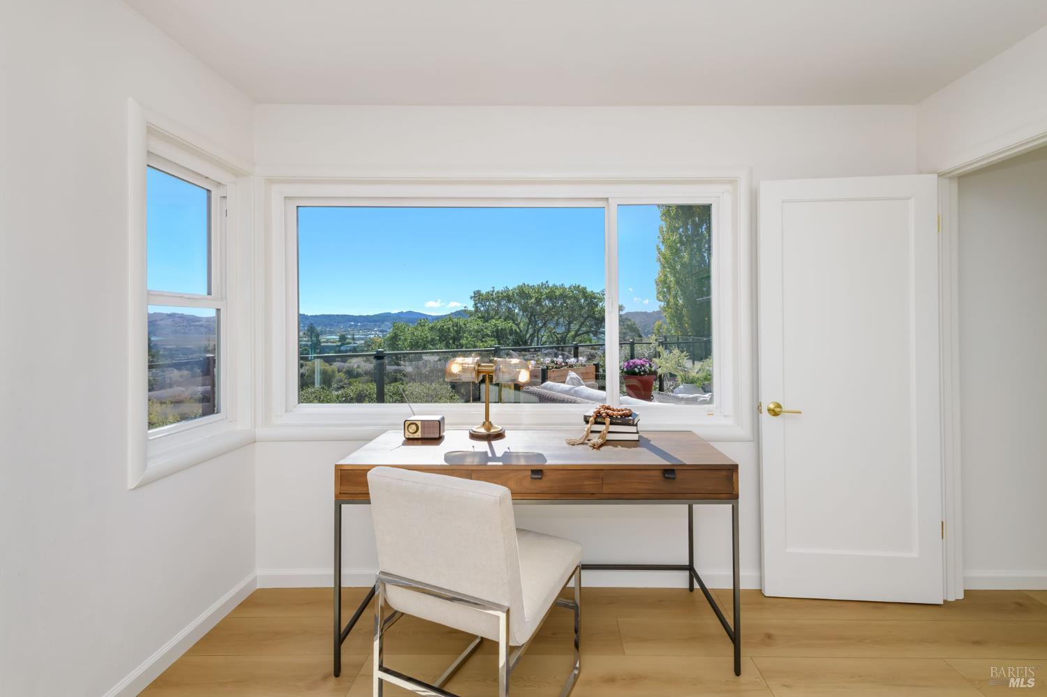 Detail Gallery Image 24 of 30 For 81 Corte Gracitas Unkn, Greenbrae,  CA 94904 - 4 Beds | 2 Baths