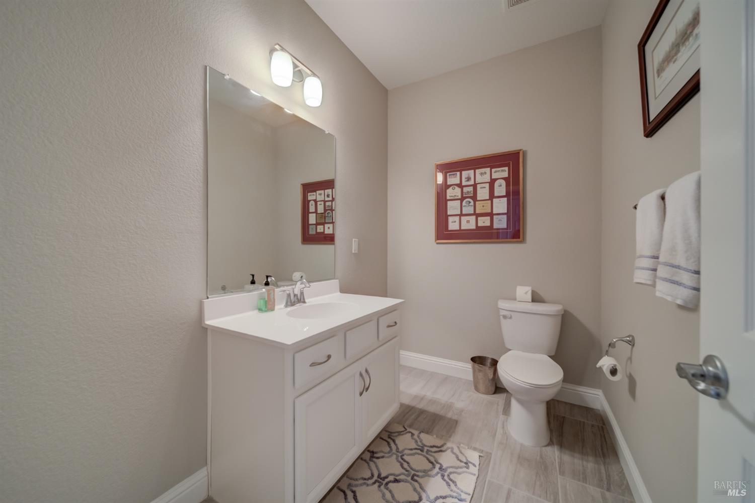 Detail Gallery Image 12 of 21 For 2135 Eva St, Napa,  CA 94559 - 3 Beds | 2/1 Baths