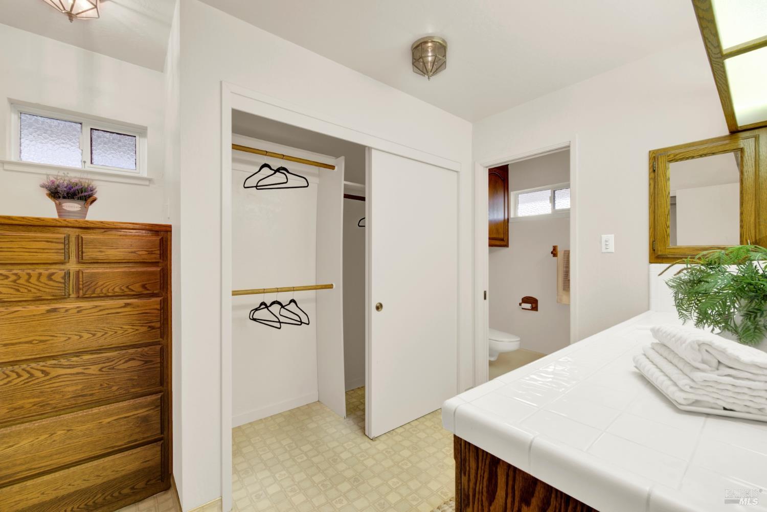 Detail Gallery Image 43 of 79 For 689 W C St, Dixon,  CA 95620 - 3 Beds | 3 Baths