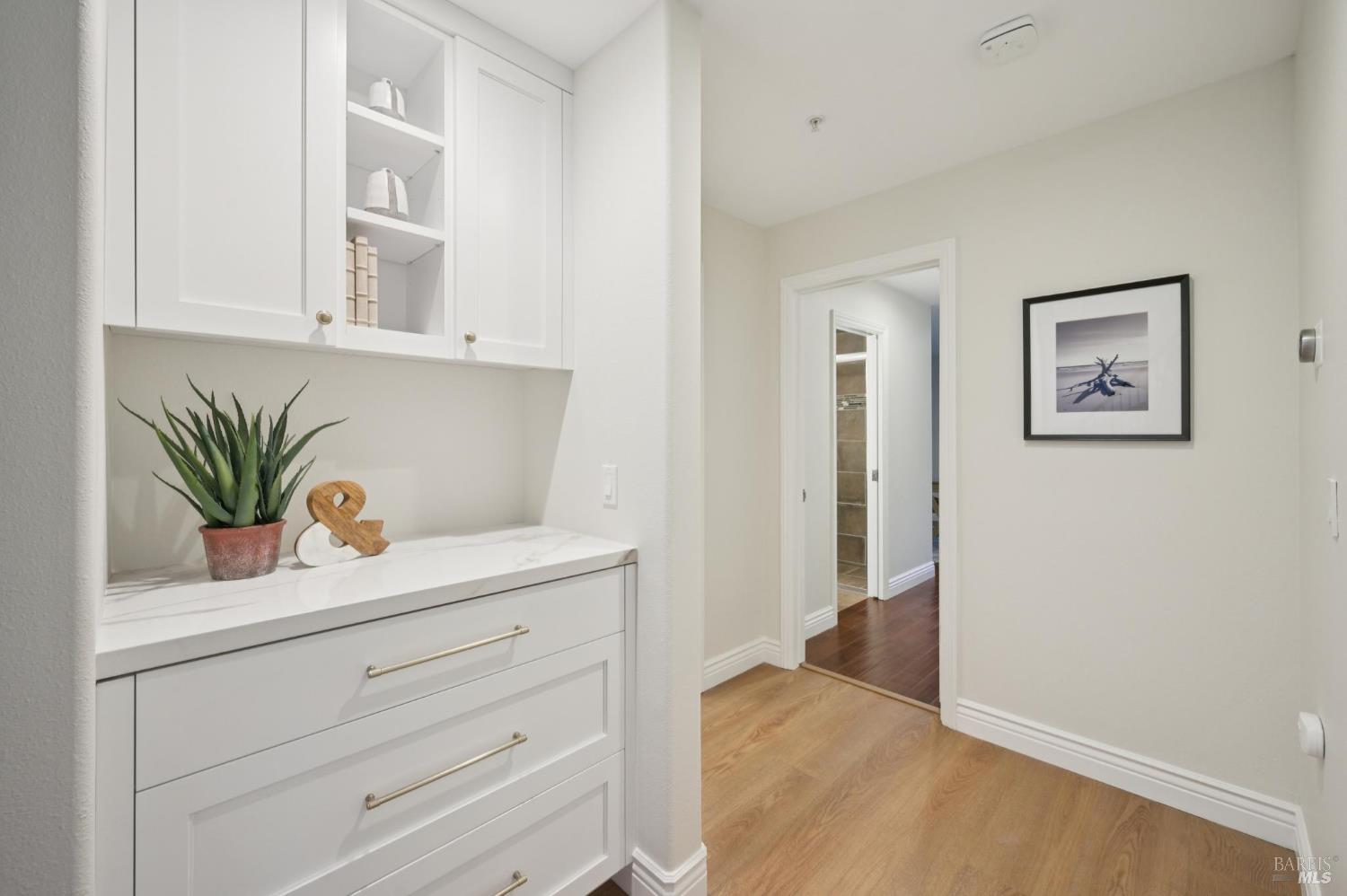 Detail Gallery Image 30 of 74 For 10 Chamberlain Ave, Novato,  CA 94947 - 5 Beds | 3/1 Baths