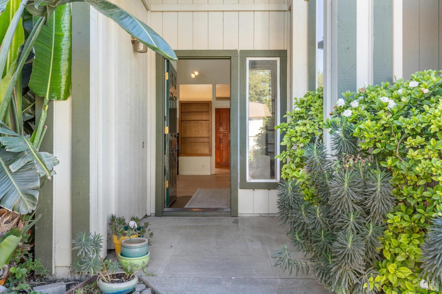 Detail Gallery Image 2 of 46 For 1365 Jacobs Pl, Dixon,  CA 95620 - 4 Beds | 2/1 Baths