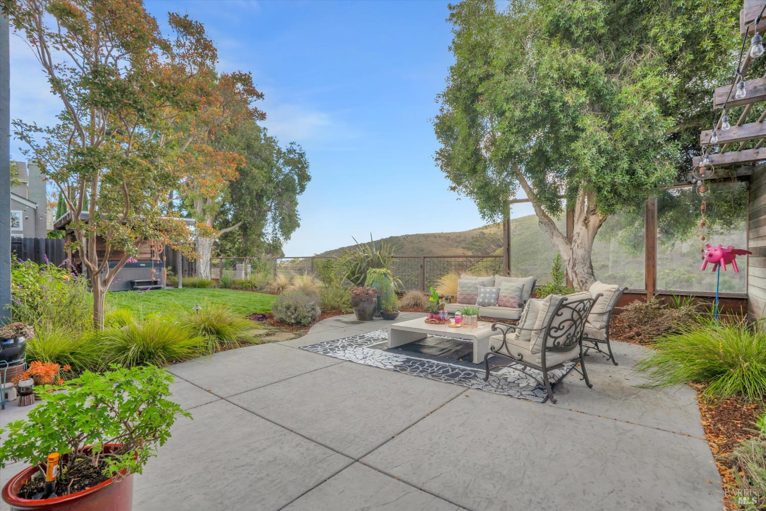 Detail Gallery Image 28 of 38 For 578 Morning Glory Dr, Benicia,  CA 94510 - 3 Beds | 2 Baths