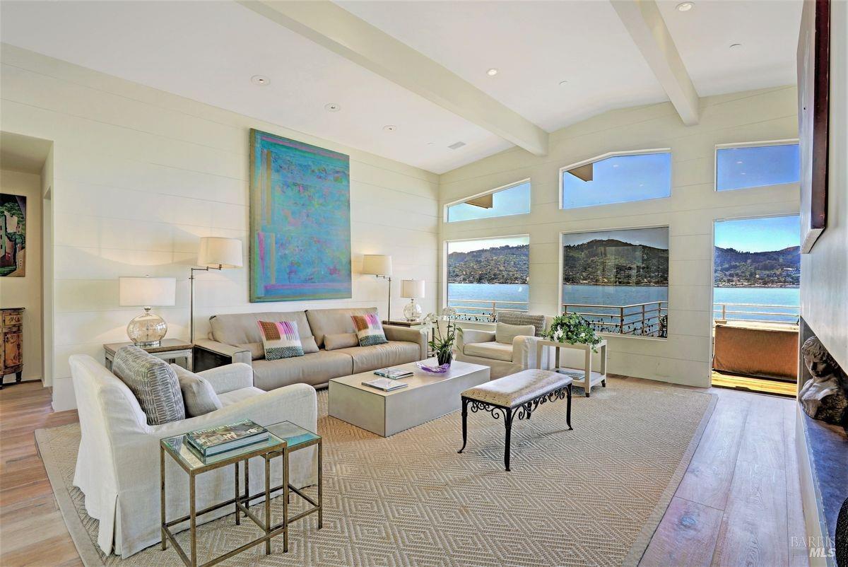 Detail Gallery Image 5 of 16 For 55 W Shore Rd, Belvedere,  CA 94920 - 3 Beds | 3 Baths