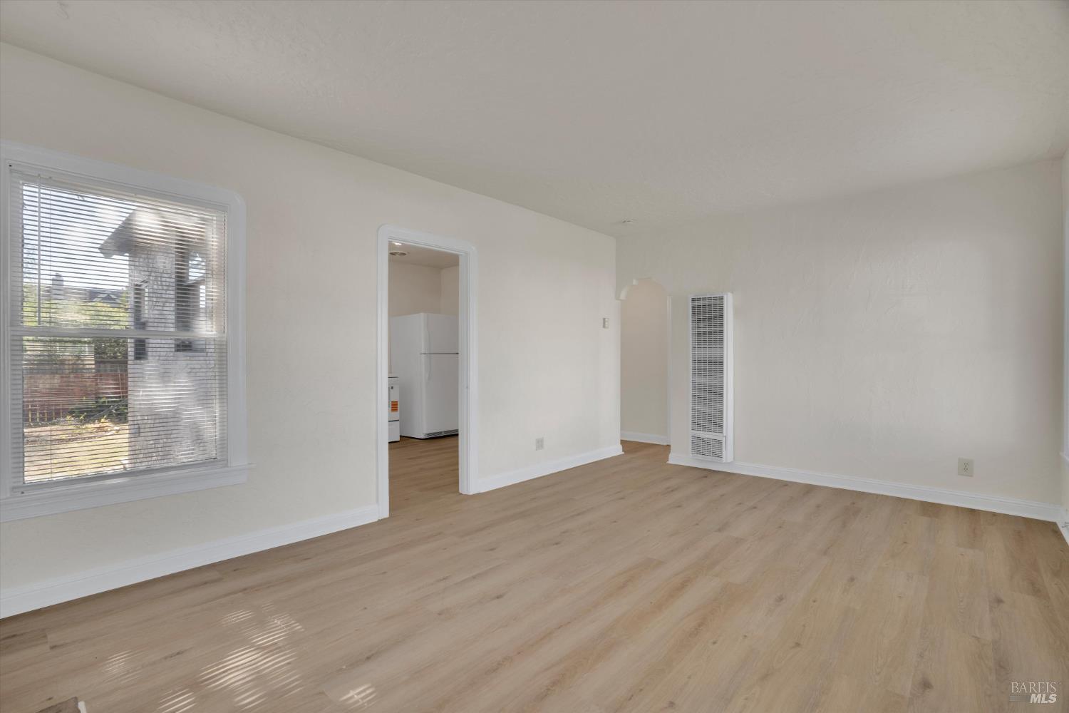 Detail Gallery Image 7 of 34 For 323 Hampshire St, Vallejo,  CA 94590 - 2 Beds | 1 Baths