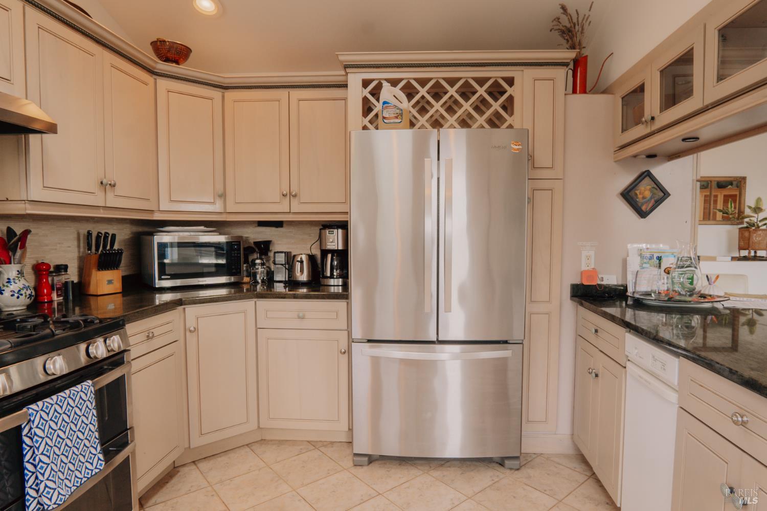 Detail Gallery Image 16 of 64 For 541 Redwood Rd, Whitethorn,  CA 95589 - 3 Beds | 2 Baths