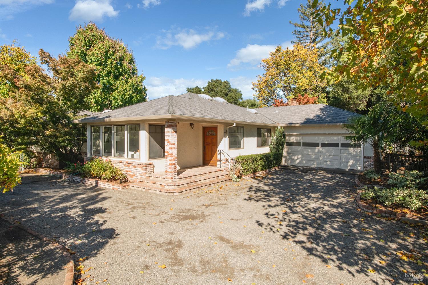 Detail Gallery Image 2 of 64 For 836 E Napa St, Sonoma,  CA 95476 - 2 Beds | 2 Baths