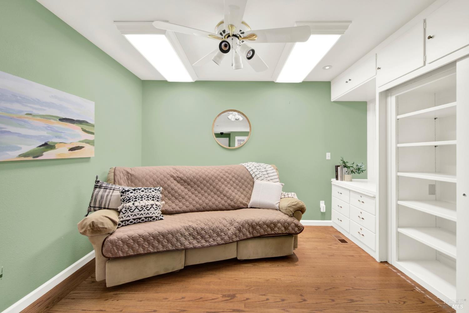 Detail Gallery Image 22 of 79 For 689 W C St, Dixon,  CA 95620 - 3 Beds | 3 Baths