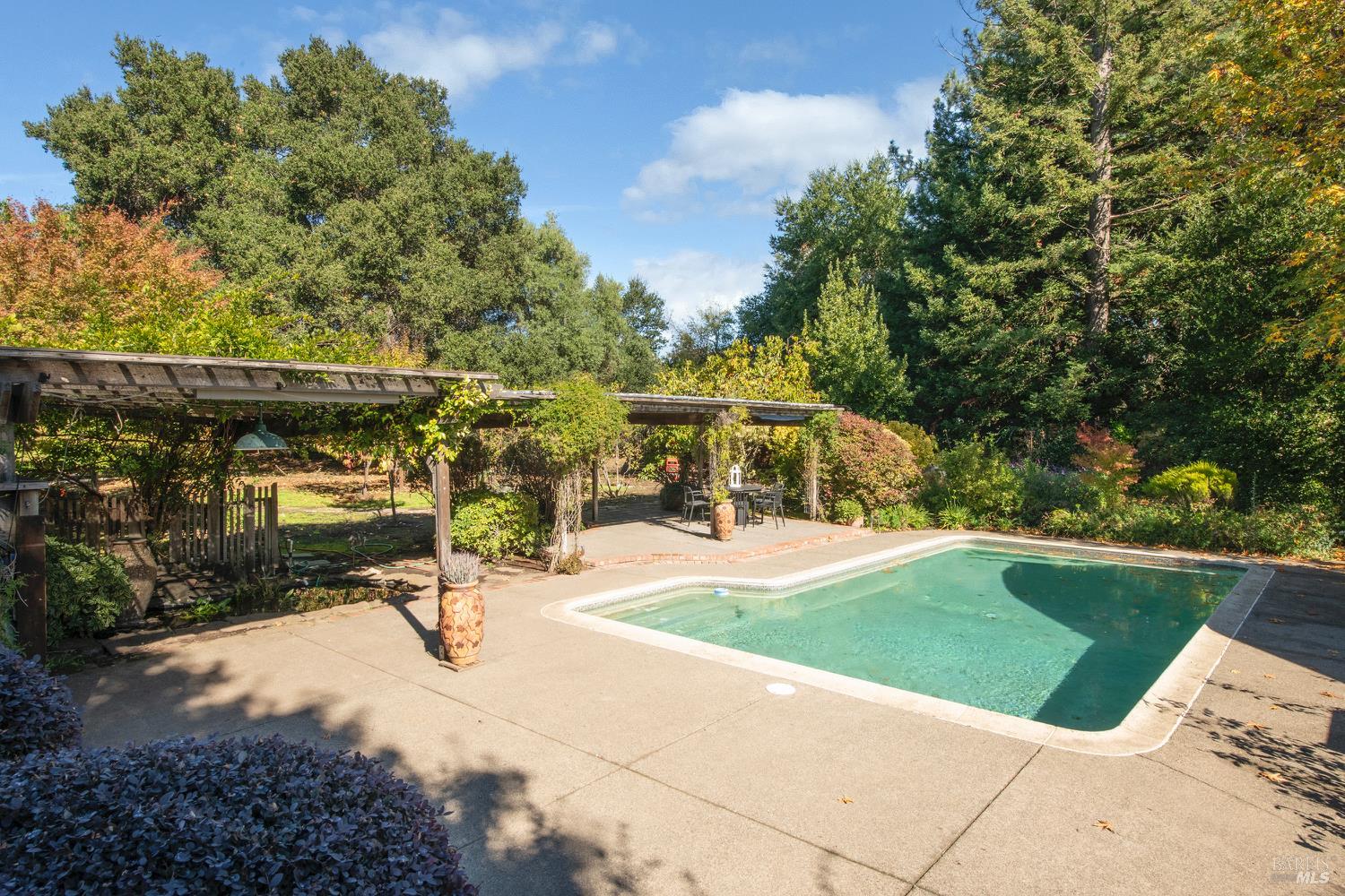 Detail Gallery Image 4 of 64 For 836 E Napa St, Sonoma,  CA 95476 - 2 Beds | 2 Baths