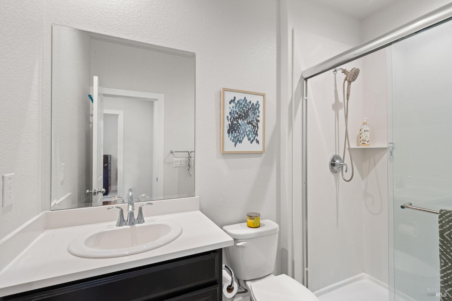 Detail Gallery Image 11 of 27 For 845 Cosmos Dr, Vacaville,  CA 95687 - 4 Beds | 3 Baths