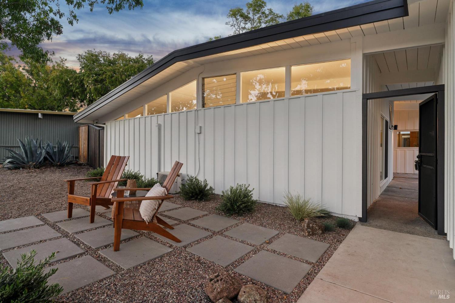 Detail Gallery Image 35 of 58 For 364 Hyacinth Way, San Rafael,  CA 94903 - 4 Beds | 2 Baths