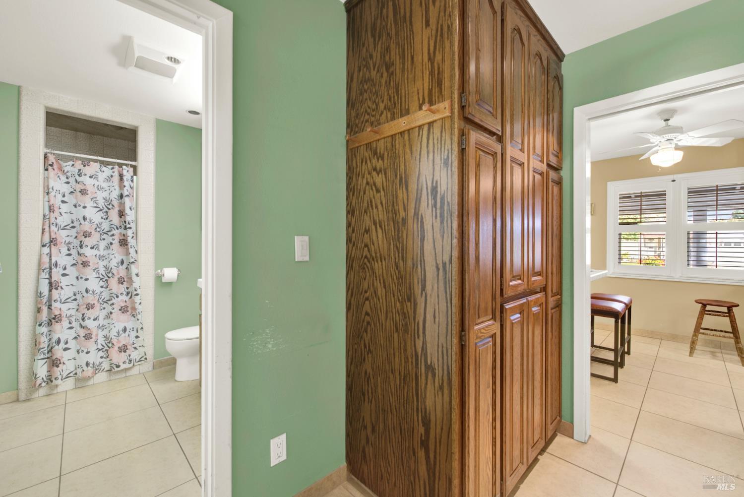 Detail Gallery Image 55 of 79 For 689 W C St, Dixon,  CA 95620 - 3 Beds | 3 Baths