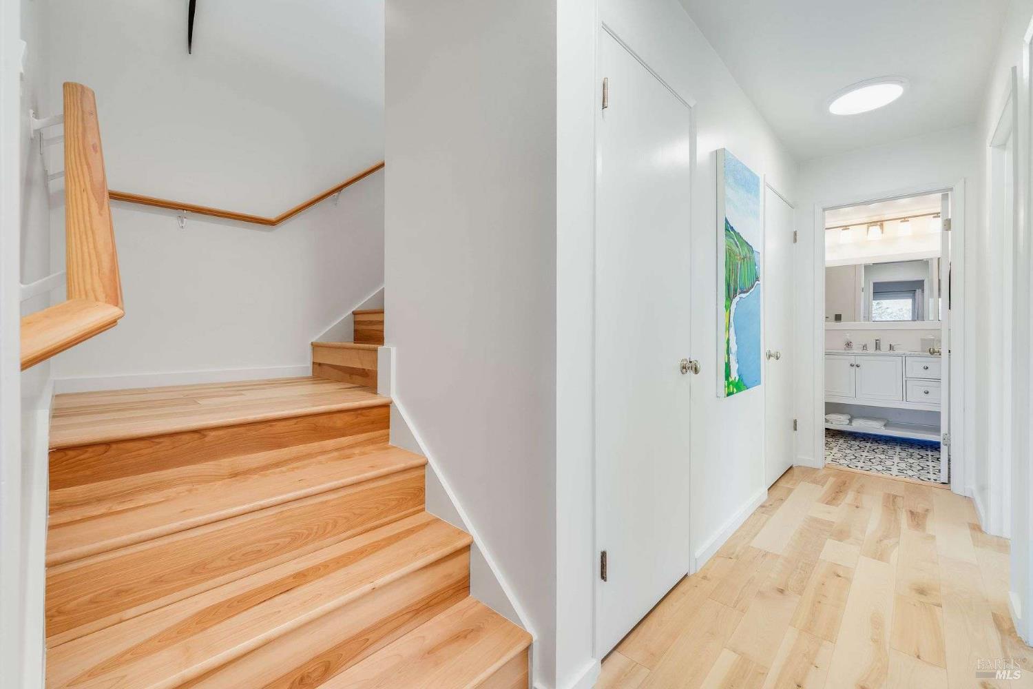 Detail Gallery Image 15 of 34 For 43 Marin Ave, Sausalito,  CA 94965 - 3 Beds | 2/1 Baths