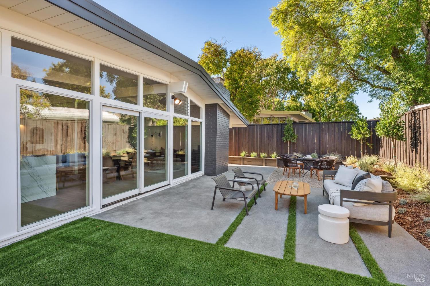 Detail Gallery Image 52 of 58 For 364 Hyacinth Way, San Rafael,  CA 94903 - 4 Beds | 2 Baths