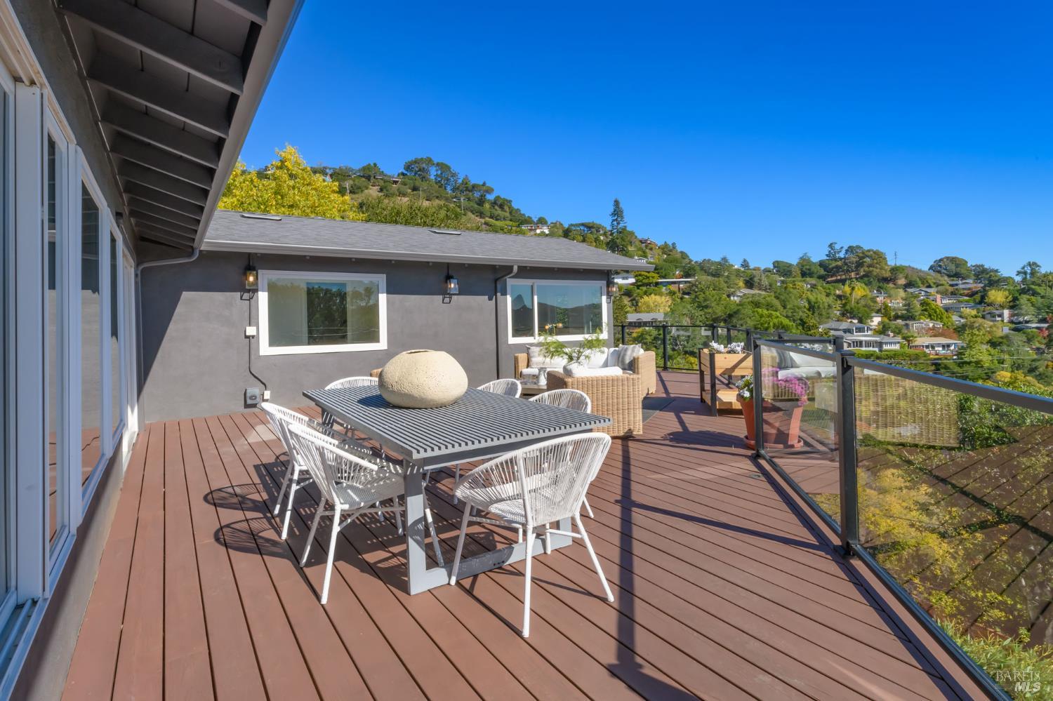 Detail Gallery Image 28 of 30 For 81 Corte Gracitas Unkn, Greenbrae,  CA 94904 - 4 Beds | 2 Baths