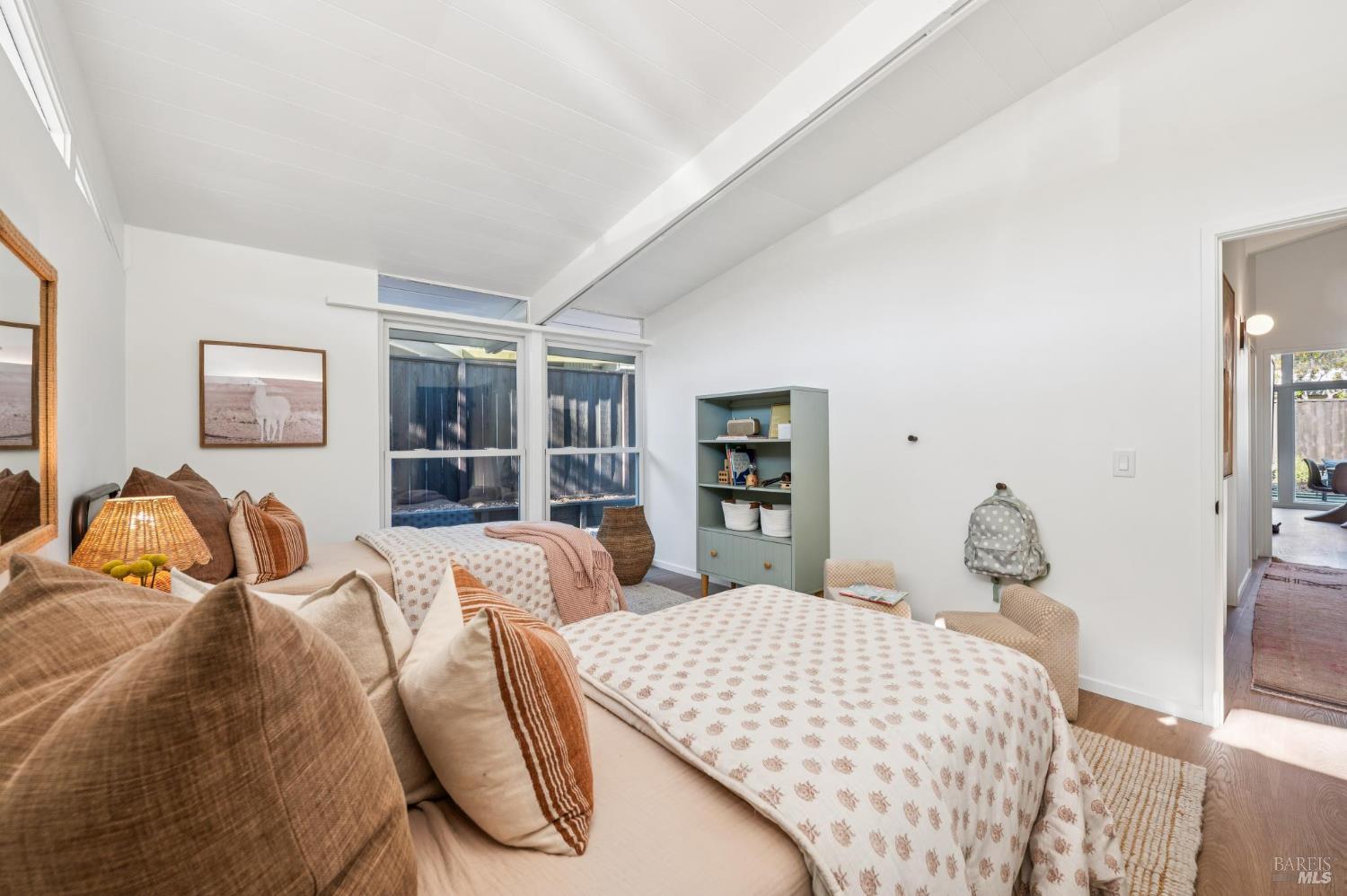 Detail Gallery Image 50 of 58 For 364 Hyacinth Way, San Rafael,  CA 94903 - 4 Beds | 2 Baths