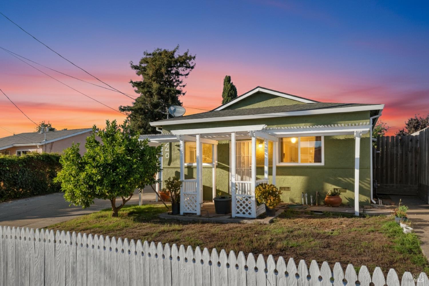 Front Image Thumbnail for BA325094894