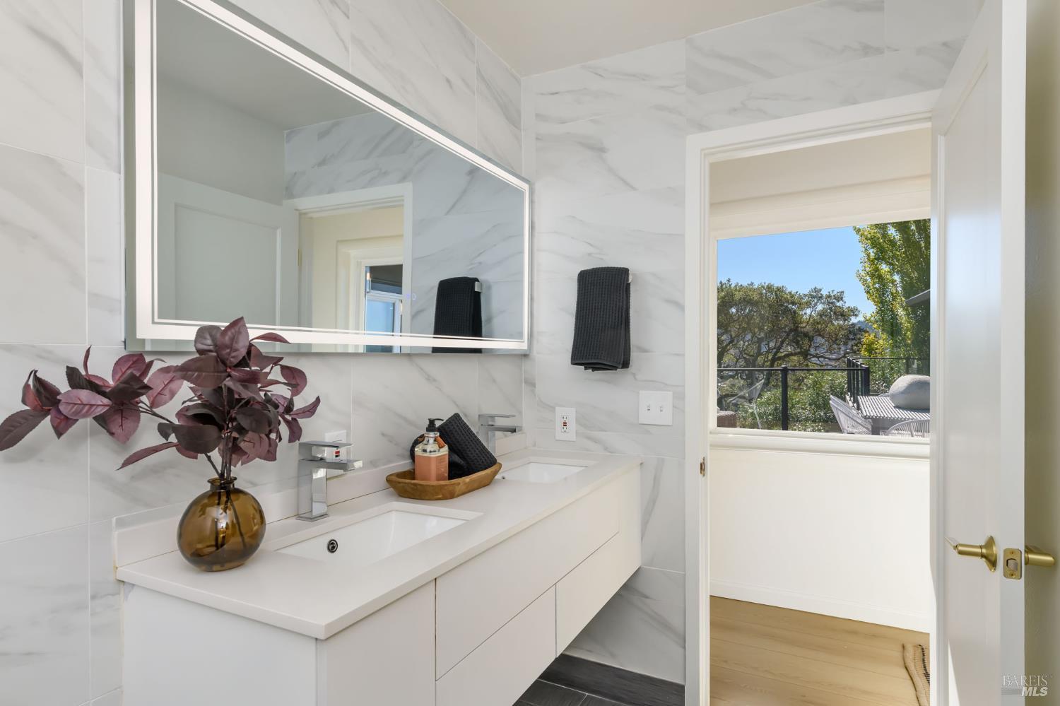 Detail Gallery Image 25 of 30 For 81 Corte Gracitas Unkn, Greenbrae,  CA 94904 - 4 Beds | 2 Baths