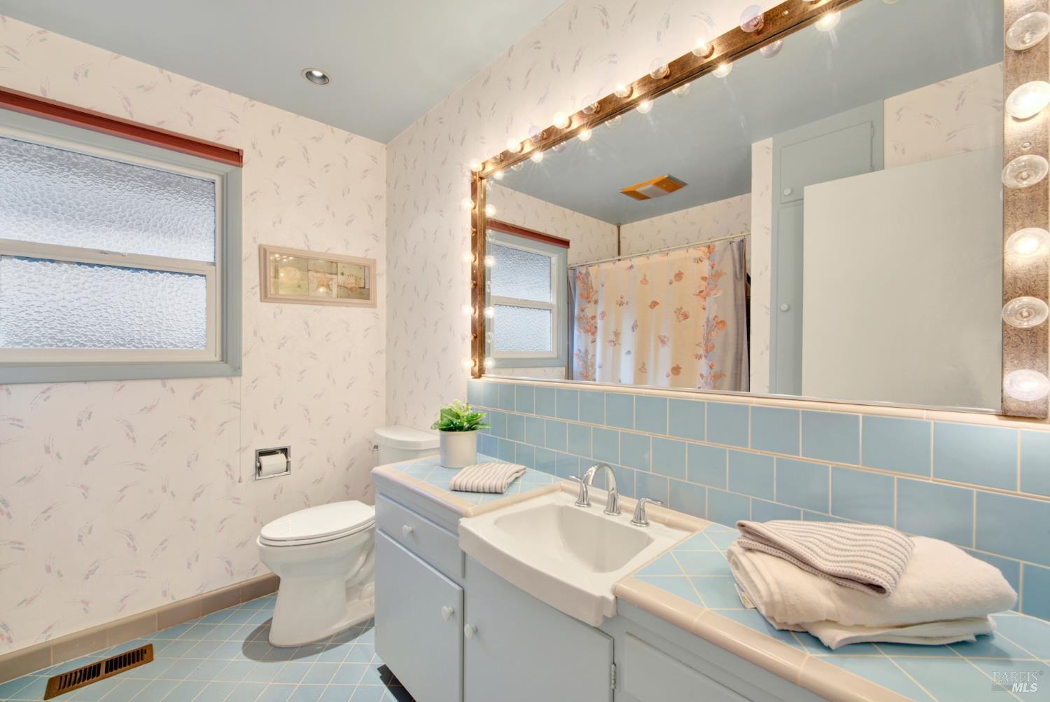 Detail Gallery Image 50 of 79 For 689 W C St, Dixon,  CA 95620 - 3 Beds | 3 Baths