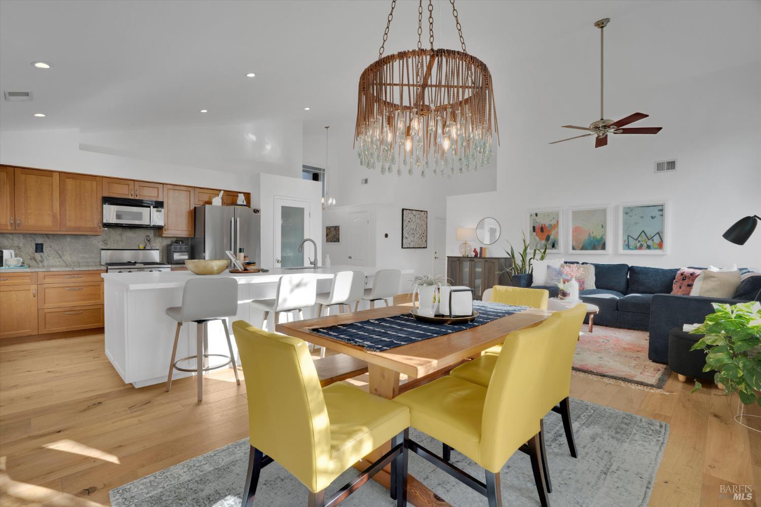 Detail Gallery Image 15 of 38 For 578 Morning Glory Dr, Benicia,  CA 94510 - 3 Beds | 2 Baths