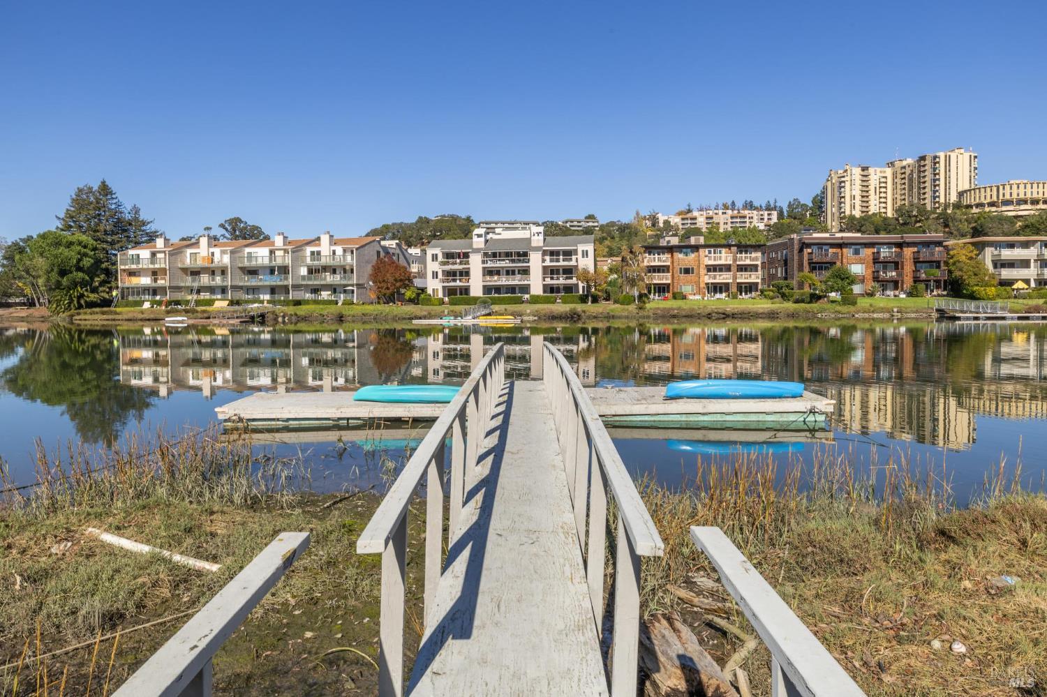 Detail Gallery Image 24 of 27 For 505 Larkspur Plaza Dr #9,  Larkspur,  CA 94939 - 2 Beds | 1 Baths