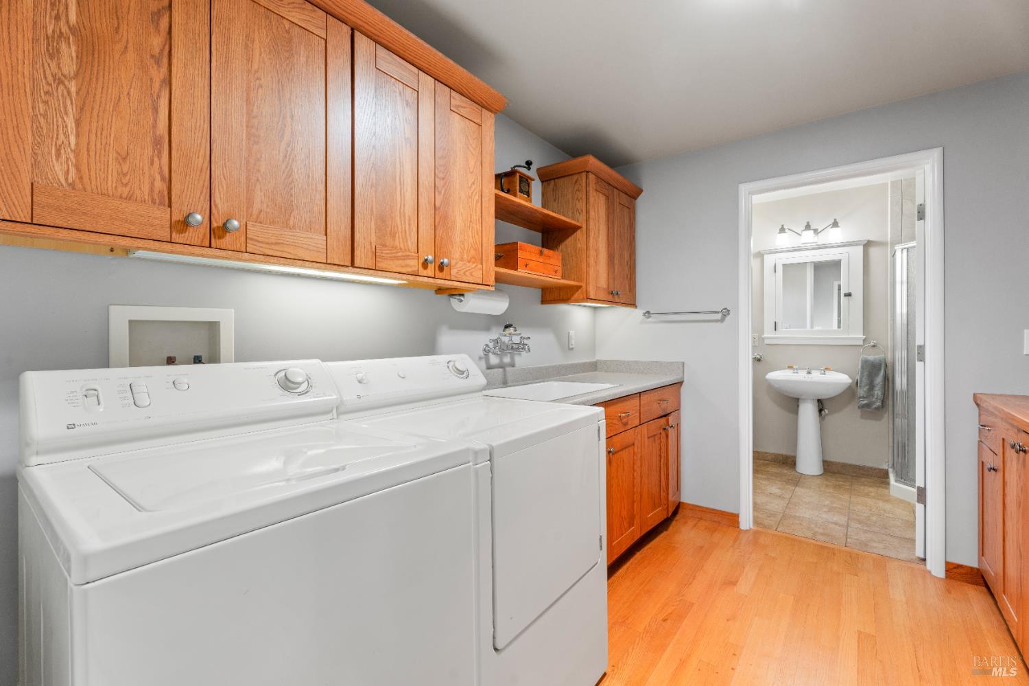 Detail Gallery Image 21 of 40 For 7420 Eastside Potter Valley Rd, Ukiah,  CA 95482 - 3 Beds | 2 Baths