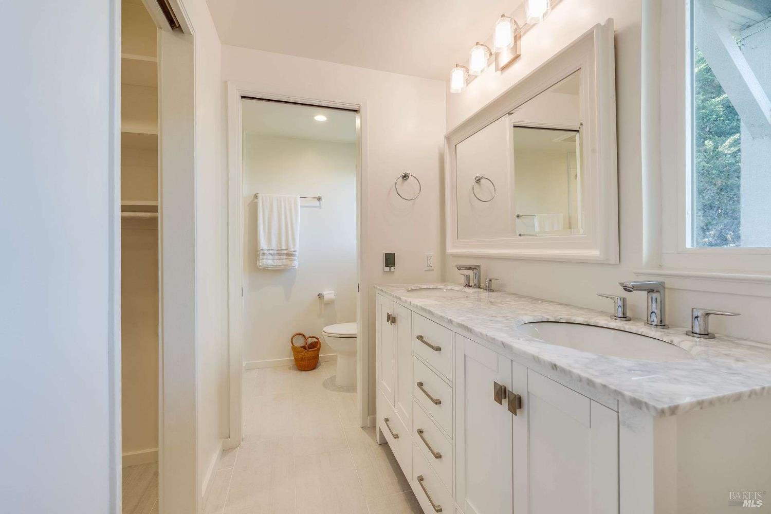 Detail Gallery Image 19 of 34 For 43 Marin Ave, Sausalito,  CA 94965 - 3 Beds | 2/1 Baths