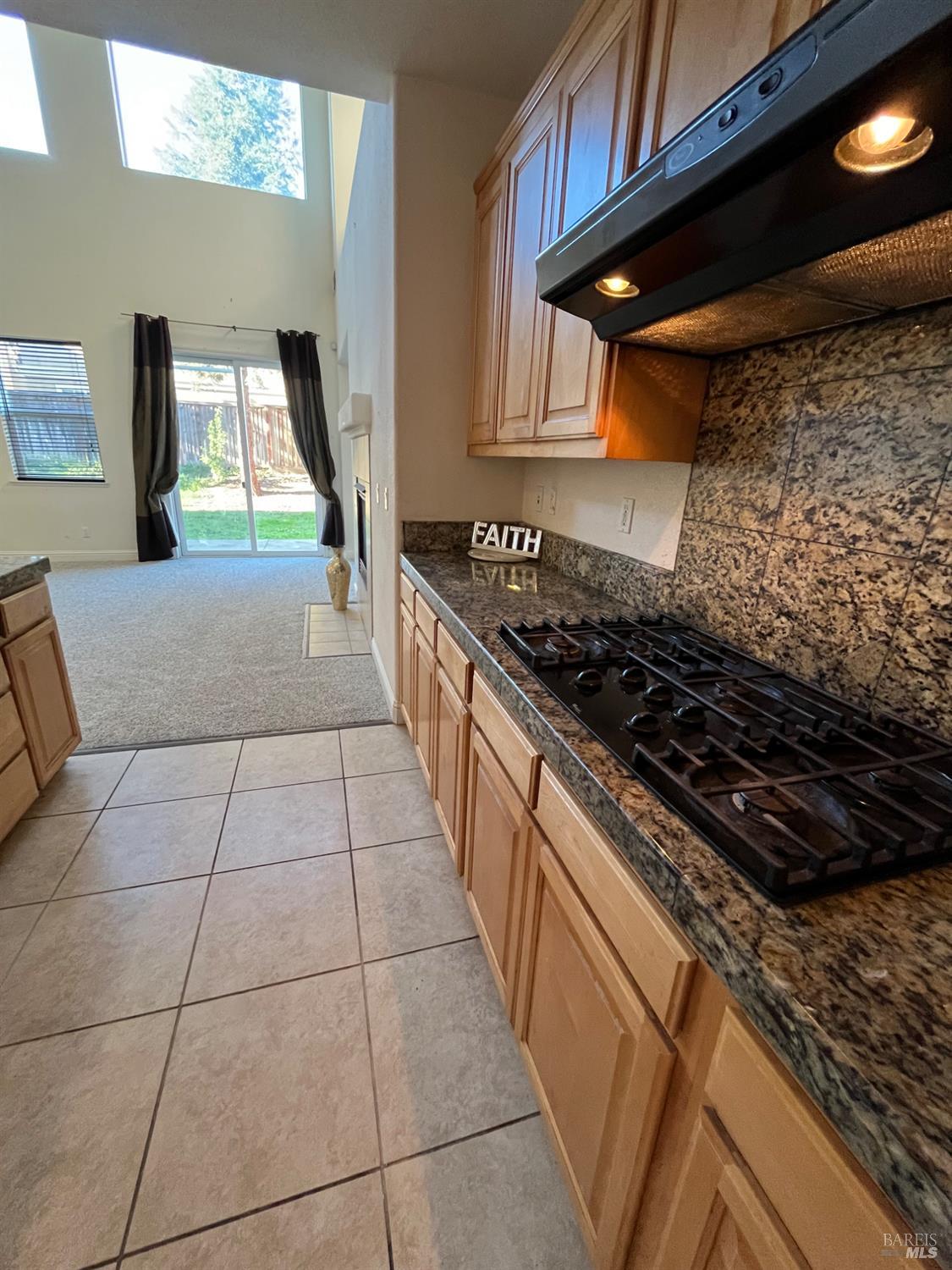 Detail Gallery Image 9 of 43 For 2472 Shorey Way, Fairfield,  CA 94533 - 4 Beds | 3 Baths