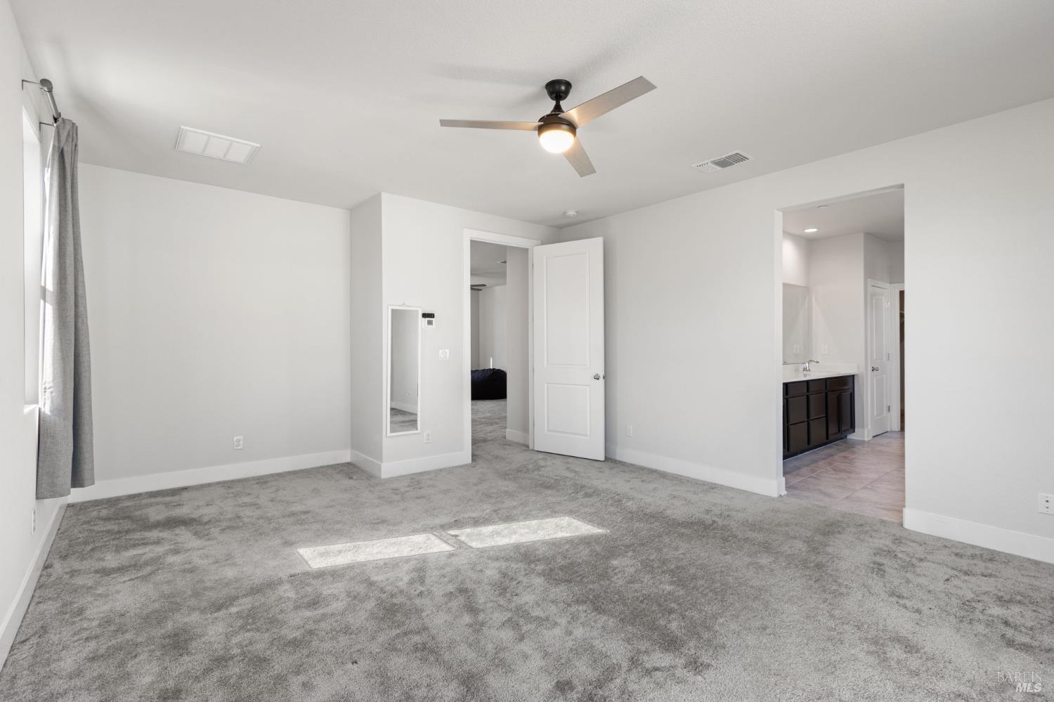 Detail Gallery Image 15 of 27 For 845 Cosmos Dr, Vacaville,  CA 95687 - 4 Beds | 3 Baths